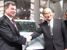 PSA Peugeot Citroën и Mitsubishi Motors Corporation започват производство в общия си завод в Калуга(Русия)